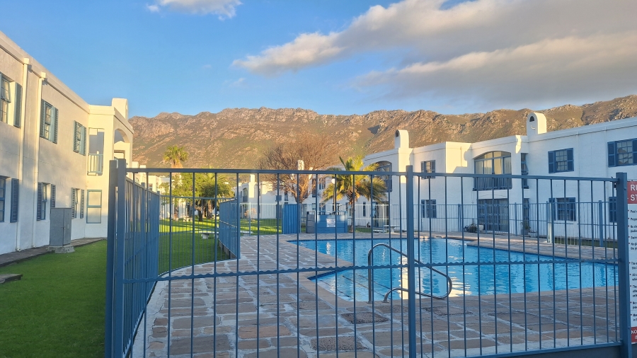 3 Bedroom Property for Sale in Gordons Bay Central Western Cape